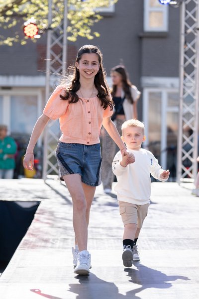Modeshow 515_.jpg